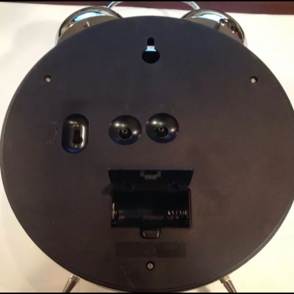 Large Analog Alarm Display Decorative Clock - Picture 2 of 4